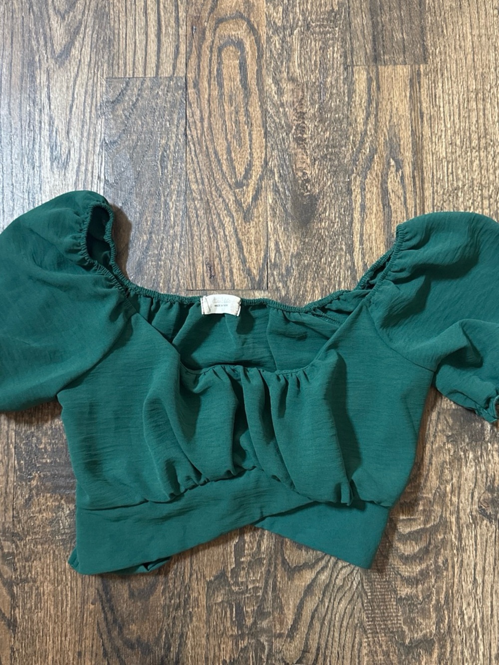 Altar'd State Emerald Green Puff-Sleeve Cropped Top